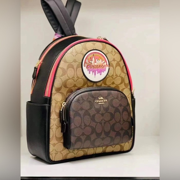 NWT Coach Court Blocked Signature Canvas Backpack With Souvenir Patches C6920 - Picture 8 of 12